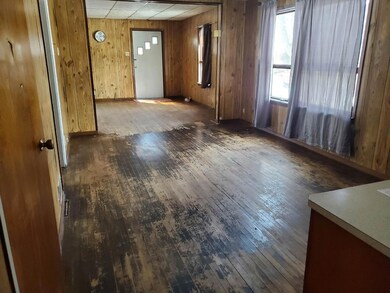 1021 4th St, Mattoon, WI 54450 - photo 4