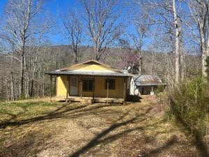 2724 Nc 6370, Mount Judea, AR 72655 - photo 2