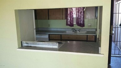 Kitchen Pass thru