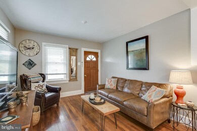 201 W J St, Purcellville, VA 20132 - photo 2