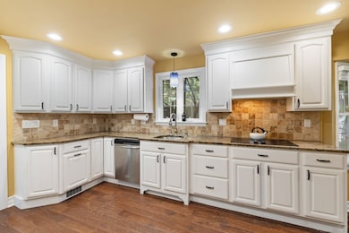 172 Oakland St, Bristol, CT 06010 - photo 4