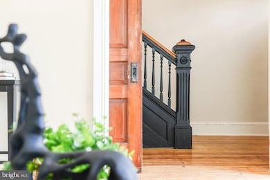 23 W 4th St, Frederick, MD 21701 - photo 2