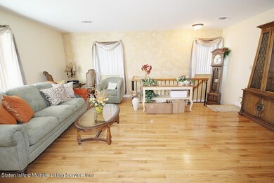 87 Gervil St unit 90, Staten Island, NY 10309 - photo 7