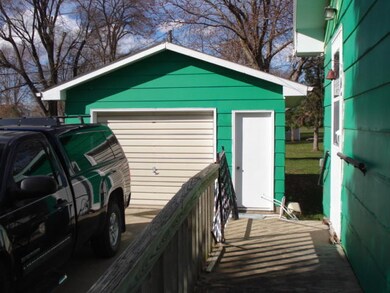 1 car garage