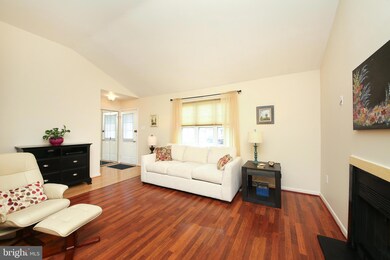 1311 Fairbourne Ct unit 1311, Lansdale, PA 19446 - photo 5