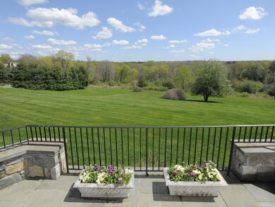 4 Chieftans Rd, Greenwich, CT 06831 - photo 3