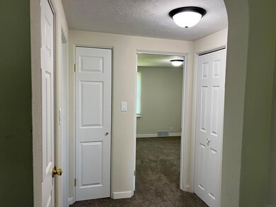 304 W Wolf Ave, Elkhart, IN 46516 - photo 3