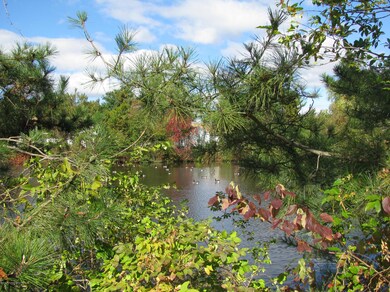 83 Parkway Dr unit F, Freehold, NJ 07728 - photo 7