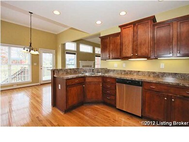 6208 Saskatchewan Dr, Louisville, KY 40228 - photo 7