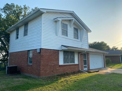 1714 E Hilton St, Sherman, TX 75090 - photo 2