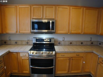 15543 SE Bollam Dr, Clackamas, OR 97015 - photo 3