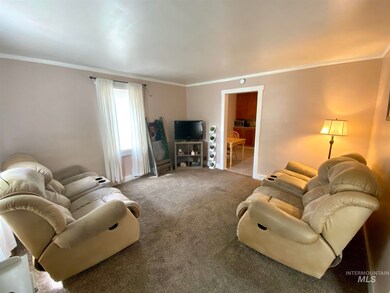 1242 Yale Ave, Burley, ID 83318 - photo 2