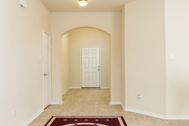 4712 Lake Rim Dr, Alvin, TX 77511 - photo 3