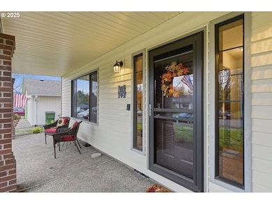 105 W Pinehurst Ct, Newberg, OR 97132 - photo 4