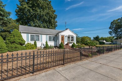 107 Curran Rd, Cumberland, RI 02864 - photo 3