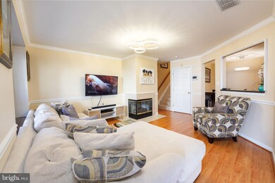9197 Cardinal Forest Ln unit 13, Lorton, VA 22079 - photo 5