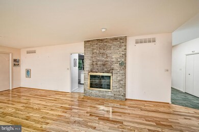 2324 Melinda Dr, Owings Mills, MD 21117 - photo 7