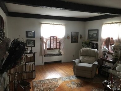 1302 Valley Rd, Bethlehem, PA 18018 - photo 6