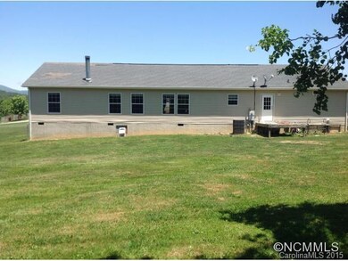 182 Lamonda Dr, Hendersonville, NC 28792 - photo 2