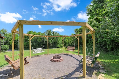 509 Thomas Loop Rd-128