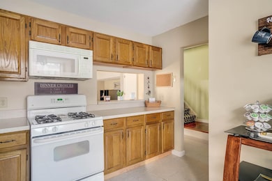 124 Middlesex Rd, MerriMacK, NH 03054 - photo 5