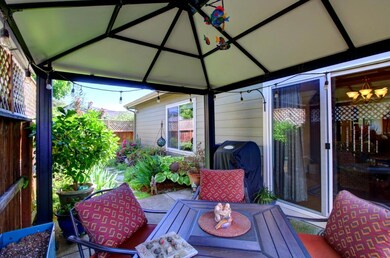 1369 SW Argo Ln, Grants Pass, OR 97527 - photo 3