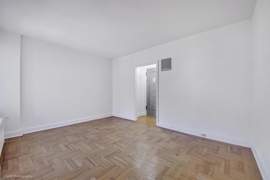 Celtic Park unit 5F, Woodside, NY 11377 - photo 2