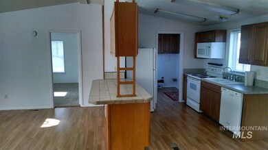 916 W Brookwood Ct, Nampa, ID 83686 - photo 3