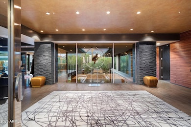 005-Foyer