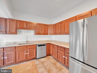 433 Chestnut St, West Reading, PA 19611 - photo 7