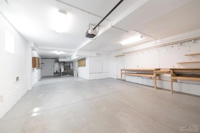 3626 SW Reindeer Ave, Redmond, OR 97756 - photo 6