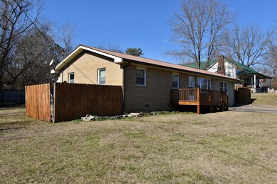 223 Brooklyn Ave, Linden, TN 37096 - photo 3