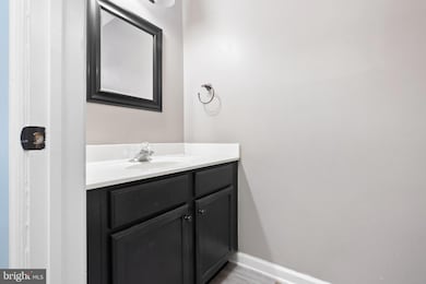 213 N 4th St, Bally, PA 19503 - photo 4