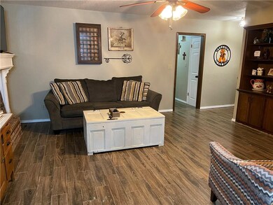 4009 N Pottenger Ave, Shawnee, OK 74804 - photo 3