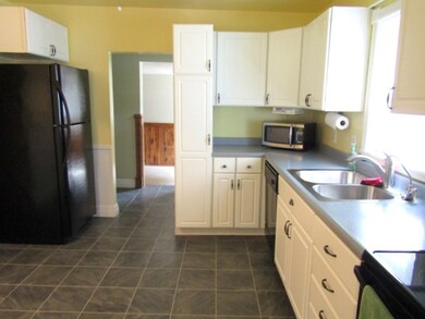 561 Janesville St, Oregon, WI 53575 - photo 2