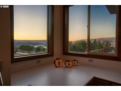 2529 E 16th St, the Dalles, OR 97058 - photo 7