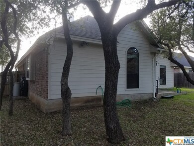 1917 Stonehaven, San Marcos, TX 78666 - photo 4