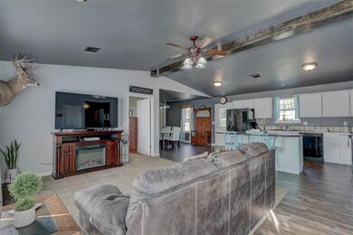 921 S Kings Hwy, Cushing, OK 74023 - photo 3