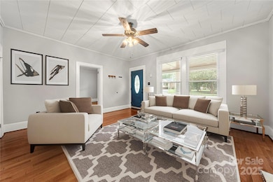 215 W D St, Newton, NC 28658 - photo 7