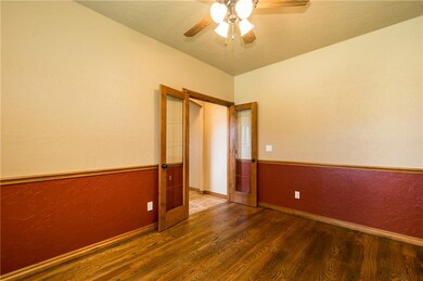 2817 SE 5th St, Moore, OK 73160 - photo 4