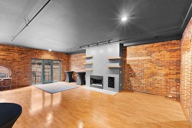 55 W Livingston Ave unit 2B, Columbus, OH 43215 - photo 4