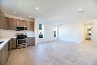 1807 S Longwood Ave, Los Angeles, CA 90019 - photo 2