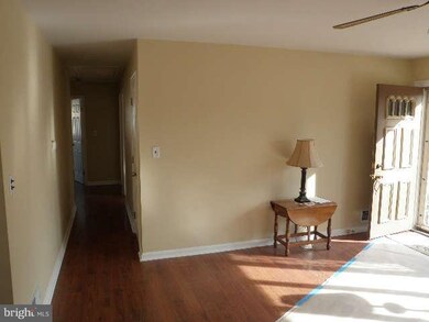 1108 Mchenry Dr, Glen Burnie, MD 21061 - photo 5