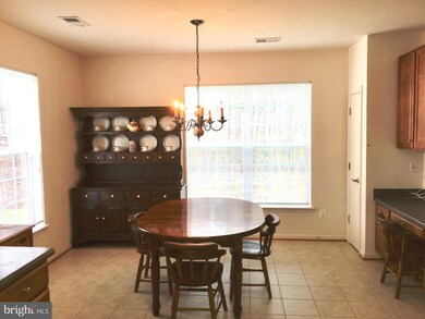 8609 Wintergreen Ct unit 406, Odenton, MD 21113 - photo 7