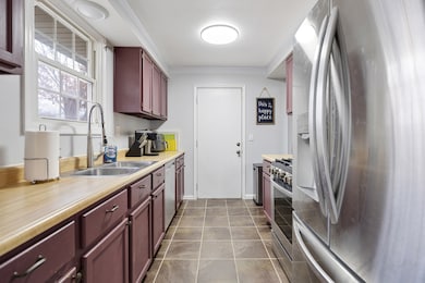 206 Yuma Ln, Carol Stream, IL 60188 - photo 7