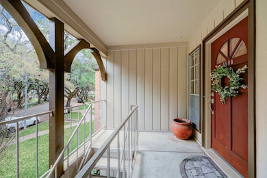 Located on the second floor, this one-story unit s
