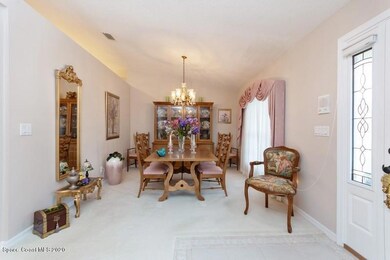 Large Formal dining room