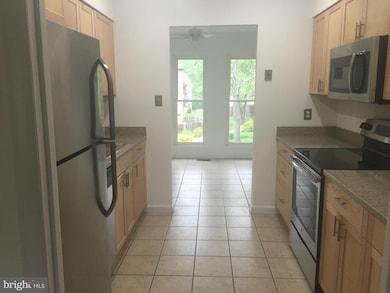 6929 Cipriano Woods Ct, Lanham, MD 20706 - photo 7