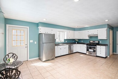 70 Auburn St, Saugus, MA 01906 - photo 4
