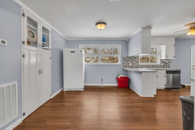 502 Johnson St, Manchester, TN 37355 - photo 7